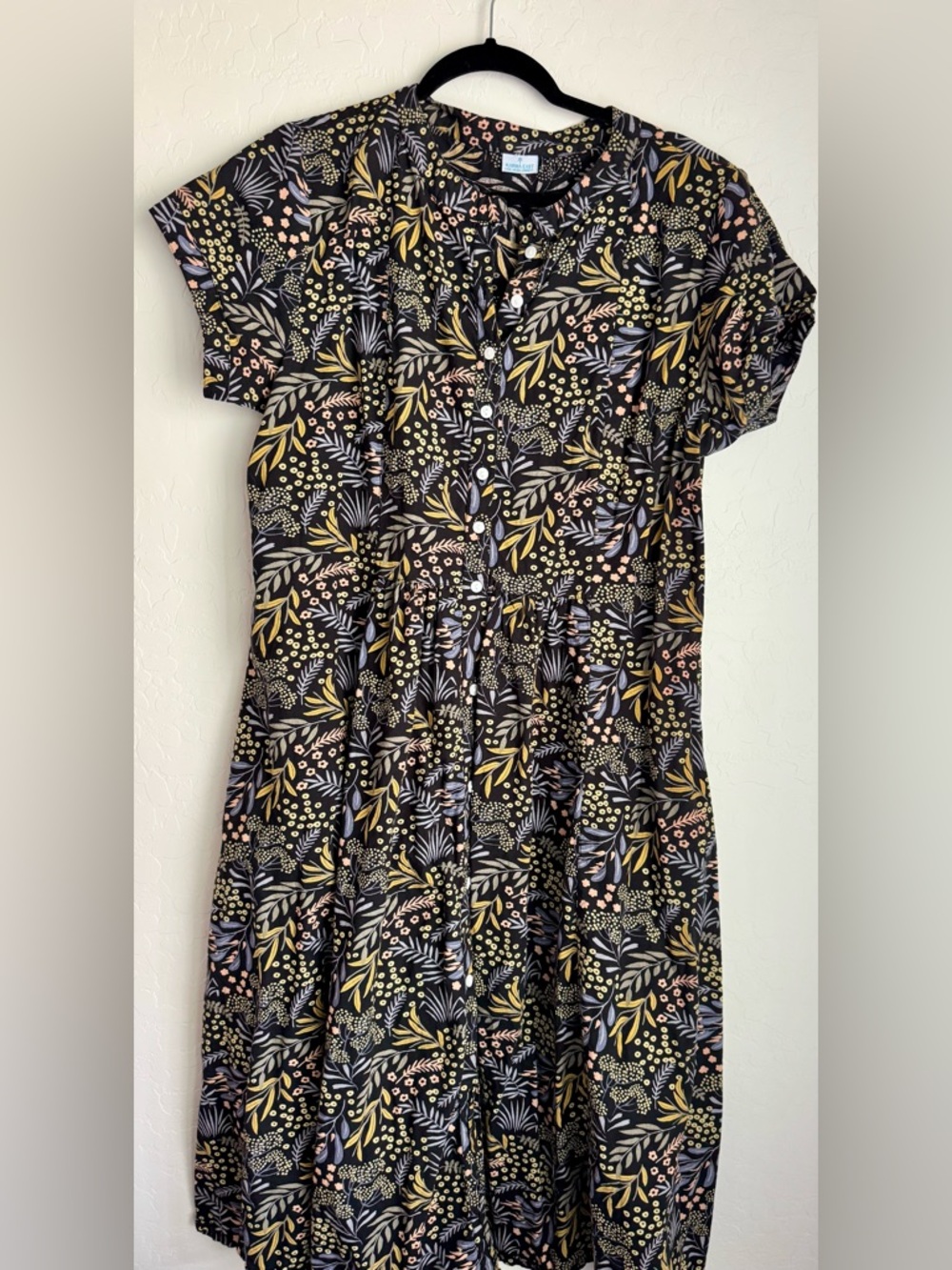 Karma East Button front midi dress 
 with pockets size XL 100 percent cotton